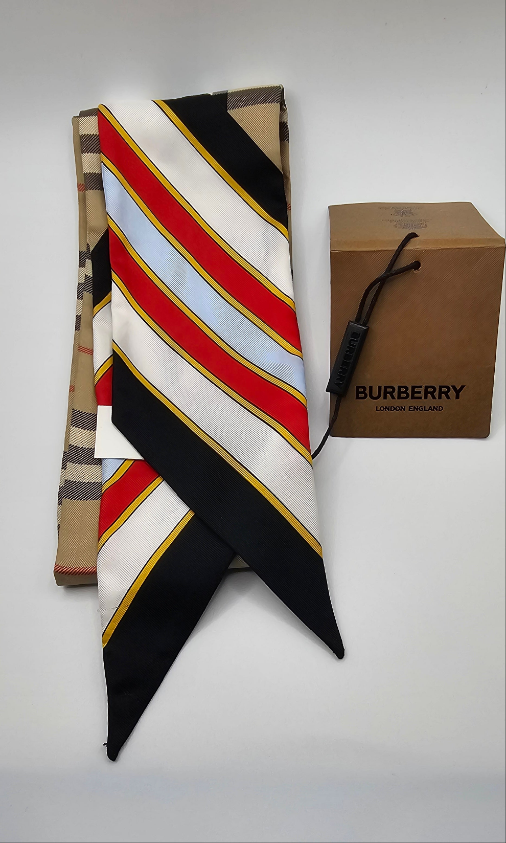 Burberry Kensington Posy TB Monogram Silk Ribbon Scarf – 180x8 cm – Made in Italy